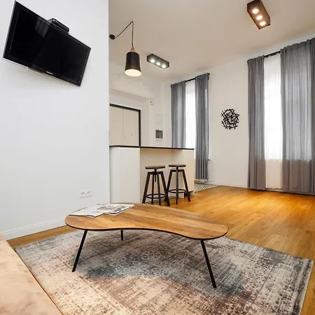 Well Located Cozy Place Apartment *